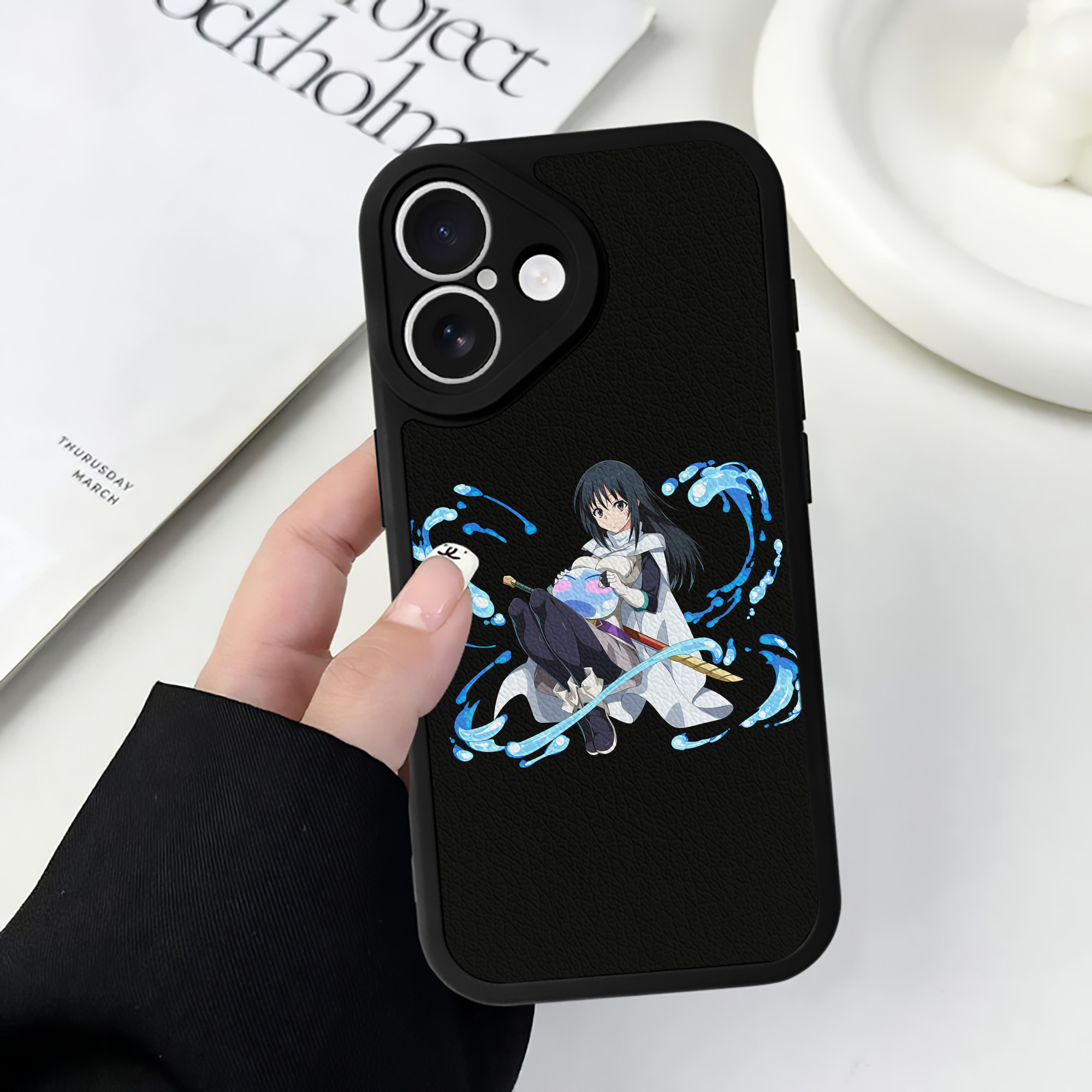 （画像用） 転スラ Regarding Reincarnated to Slime 【iPhone 16シリーズ対応】シリコンスマホケース（レザー調） 材質：シリコン